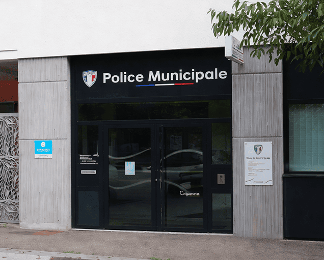 Adhésifs textes et logos